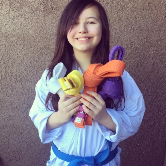 Join me as I start the adventure of a boutique! - Picture 3 of 8